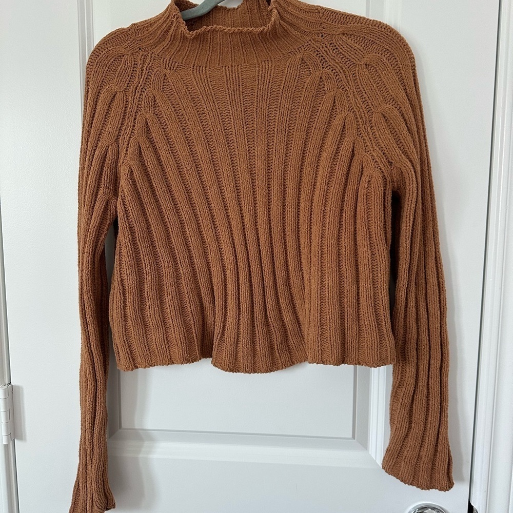 American Eagle Outfitters Womenβs Sweater Crop Top